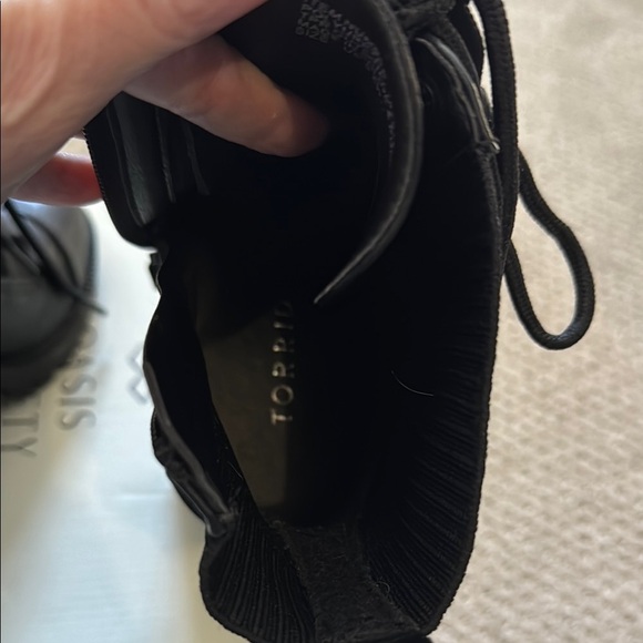 Torrid-Black Lace-Up Ankle Boots - Size 6 1/2 Wide Width - Picture 5 of 6